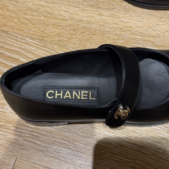 Chanel Black Mary Jane Flats - Picture 3 of 8